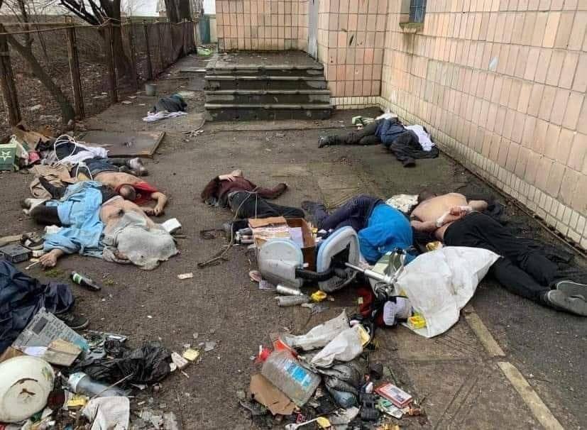 Massacre de civils désarmés par les russes en Ukraine – Crime de Guerre
